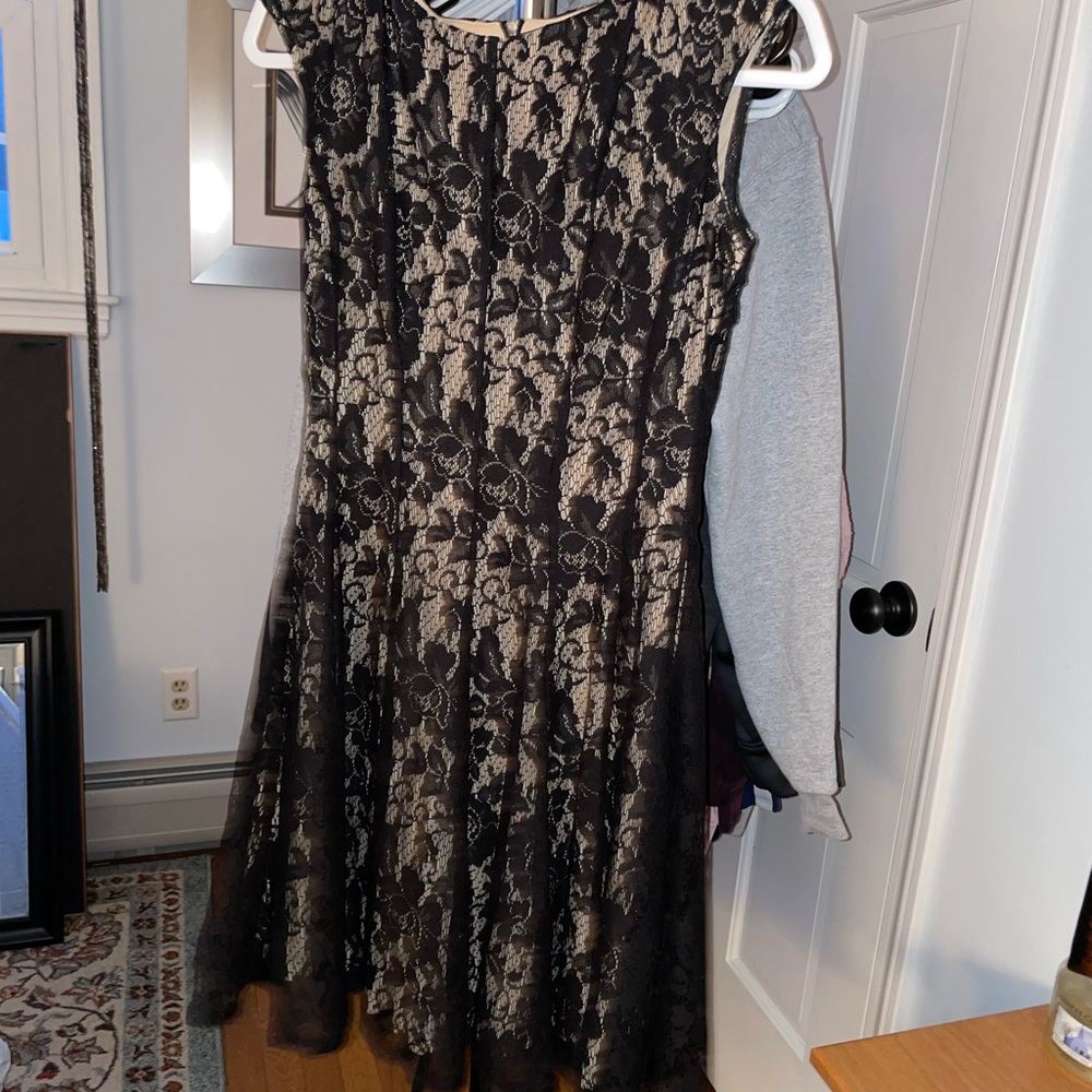 DANNY AND NICOLE black and cream lace dress